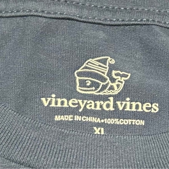 Vineyard Vines Child Merry Christmas Navy Tee-Will change to current year - Picture 2 of 3